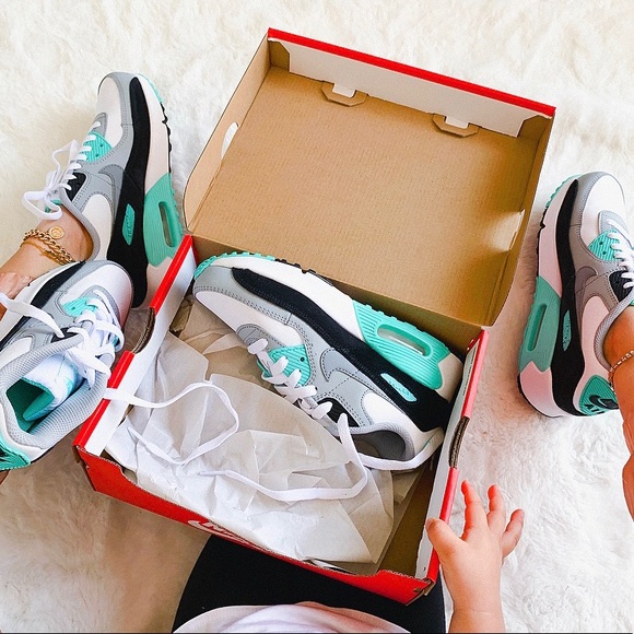 Nike Other - Nike air max 90 ltr sneakers